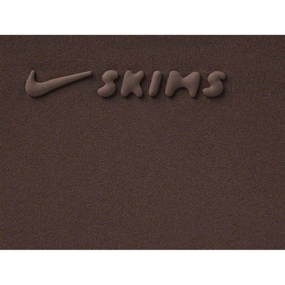 Nike Skims Matte Slim Flare Legging - Picture 3 of 7